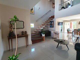 Foto 3 de VENTA Casa 3 dormitorios. B° Villa Antonio