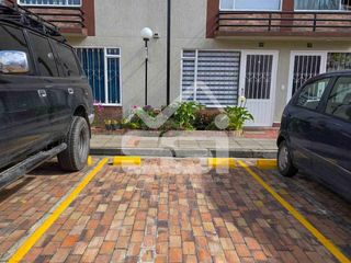 Foto 2 de Se vende casa de tres niveles en el conjunto La Campiña de Refous, Suba