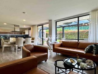 Foto 7 de Encantadora Casa Carbonero, en exclusivo conjunto privado