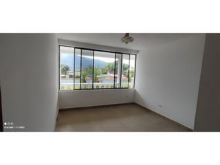 Foto 5 de Valle de Los Chillos, Casa Comercial en Renta, 700m2, 3 Ambientes