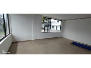 Foto 6 de Valle de Los Chillos, Casa Comercial en Renta, 700m2, 3 Ambientes