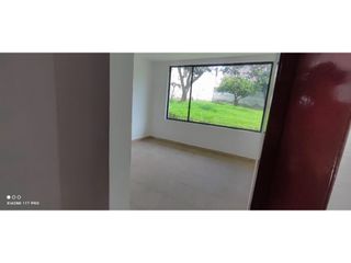 Foto 10 de Valle de Los Chillos, Casa Comercial en Renta, 700m2, 3 Ambientes