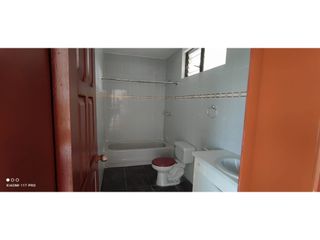 Foto 7 de Valle de Los Chillos, Casa Comercial en Renta, 700m2, 3 Ambientes