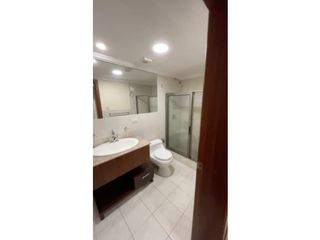 Foto 15 de Venta Depatamento, Cuenca, Condominio Jardines del Sol, 163 m²