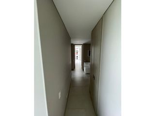 Foto 4 de APARTAMENTO EN PANCE CON VISTA A FARALLONES Y PARQUE DE LAS GARZAS