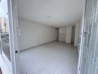 Foto 3 de ARRIENDO LOCAL COMERCIAL  EN NIZA BOGOTA Calle 127b bis con58a.