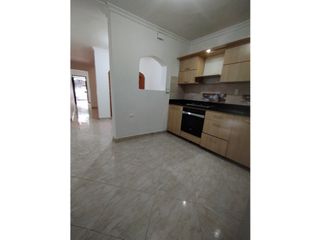 Foto 2 de CASA EN ITAGUI SAN PIO PRIMER PISO