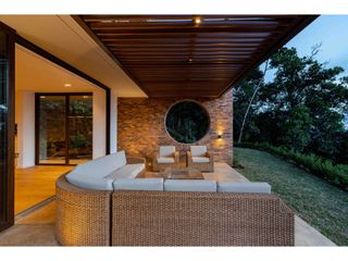 Foto 10 de Exclusiva Casa Campestre Arquitectura Moderna Medellin Las Pal