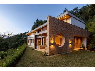 Foto 4 de Exclusiva Casa Campestre Arquitectura Moderna Medellin Las Pal
