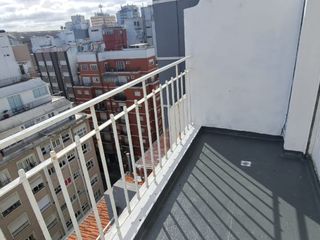 Foto 4 de Alq. 24 m. 1 amb calle con balcon- centro MdP