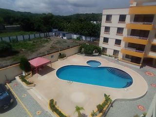 Foto 1 de Venta departamento de 2 dormitorios , balcón, Tonsupa, sector Diamon Beach