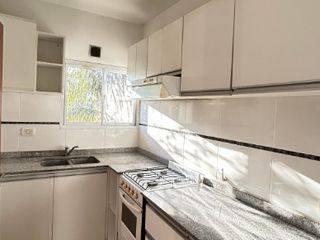 Foto 5 de Departamento en alquiler en Bernal Oeste