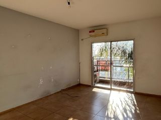 Foto 3 de Departamento en alquiler en Bernal Oeste