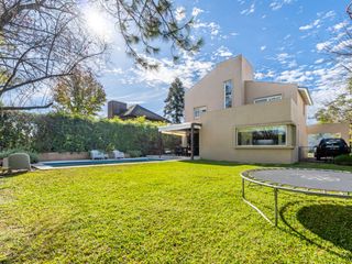 Foto 4 de CASA EN VENTA APTO CREDITO  MASCHWITZ PRIVADO