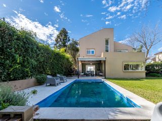 Foto 5 de CASA EN VENTA APTO CREDITO  MASCHWITZ PRIVADO