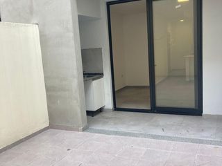 Foto 4 de ALQUILER MONOAMBIENTE CON PATIO PROPIO EN BOEDO