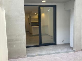 Foto 1 de ALQUILER MONOAMBIENTE CON PATIO PROPIO EN BOEDO