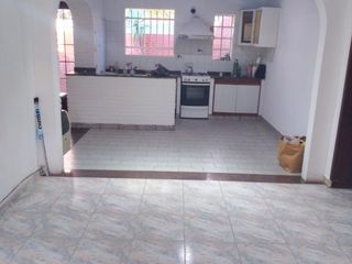 Foto 5 de CASA EN PH 3AMB ALQUILA MORON