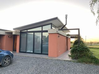 Foto 6 de Casa 2 Dormitorios en Venta en Berisso con Pileta