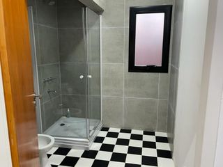 Foto 17 de Casa 2 Dormitorios en Venta en Berisso con Pileta
