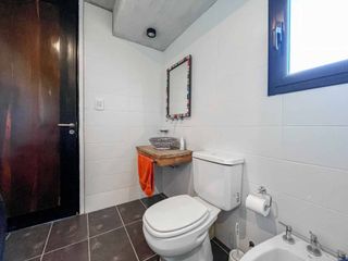 Foto 26 de Casa 2 Dormitorios en Venta en Berisso con Pileta