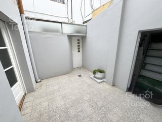 Foto 12 de Venta PH 2 Ambientes Almagro Sur Planta Baja Patio