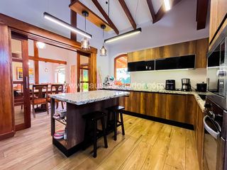Foto 9 de Oportunidad única Casa de una planta con amplios patios, estudio y seguridad en urbanización privada