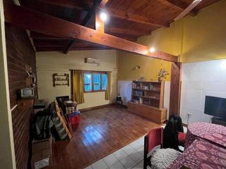 Foto 1 de Casa en venta - 3 Dormitorios 2 Baños - Villa Farrel