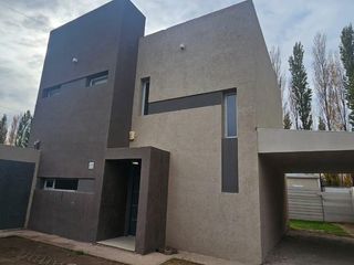 Foto 1 de Duplex  2 dormitorios en Barrio Costa Jardin