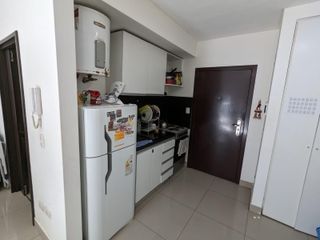 Foto 8 de Departamento en alquiler Monoambiente amplio, balcon al frente