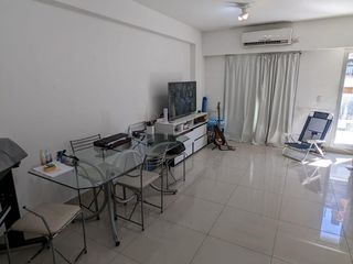 Foto 6 de Departamento en alquiler Monoambiente amplio, balcon al frente