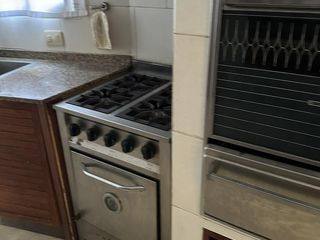 Foto 5 de Casa 4 amb con garage, fdo libre y pileta!! ALQUILER . CARAPACHAY