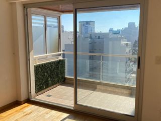 Foto 17 de Departamento sobre Avenida Carlos Calvo a una cuadra de Pedro Goyena y Av. La Plata.