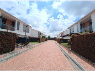 Foto 29 de ARRIENDO CASA EN CONJUNTO CERRADO COTA  $ 4.800.000