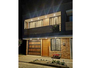 Foto 1 de SE VENDE CASA EN LA CEJA UNIDAD ABIERTA AGUA FRESCA CERCA EL VIVA $610
