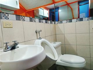 Foto 7 de Oportunidad Quitumbe, Casa en Venta, 478m2, 3 departamentos