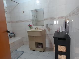Foto 13 de Venta Casa multifamiliar a mts de Ruta 202