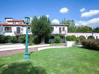 Foto 43 de Aranjuez Country Club Escobar Venta 5 amb. pileta