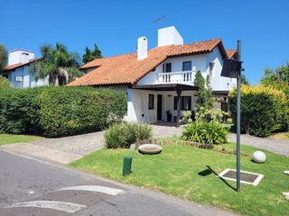 Foto 1 de Aranjuez Country Club Escobar Venta 5 amb. pileta