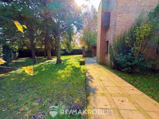 Foto 5 de Casa en venta Villa Elisa 4 dormitorios Pileta