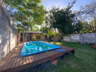 Foto 1 de Casa en Venta. Ringuelet, La Plata. Con pileta