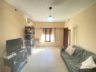 Foto 2 de Casa en Venta. Ringuelet, La Plata. Con pileta