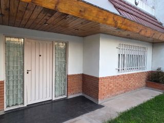Foto 1 de Casa en alquiler en El Palomar