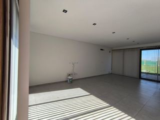 Foto 5 de ALQUILER CASA LAS RETAMAS 3 HAB PB, MAIPU, MZA.