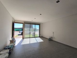 Foto 4 de ALQUILER CASA LAS RETAMAS 3 HAB PB, MAIPU, MZA.