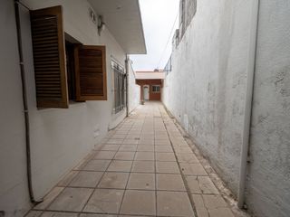 Foto 17 de Casa amplia en venta con departamento interno