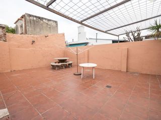 Foto 29 de Casa amplia en venta con departamento interno