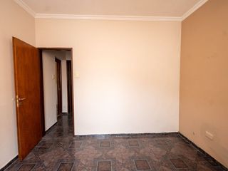 Foto 28 de Casa amplia en venta con departamento interno