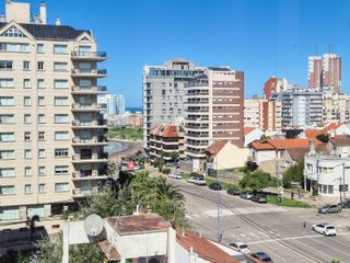 Foto 12 de Departamento de 4 amb con terraza propia y cochera