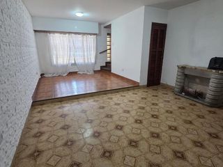 Foto 4 de PH en  Alquiler de 3 ambientes Lomas de Zamora oeste